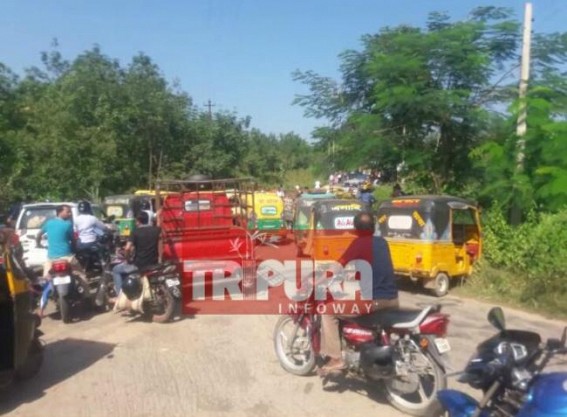 Road blockade at Udaipur-Amarpur road demanding road repairing Road blockade at Udaipur-Amarpur road demanding road repairing